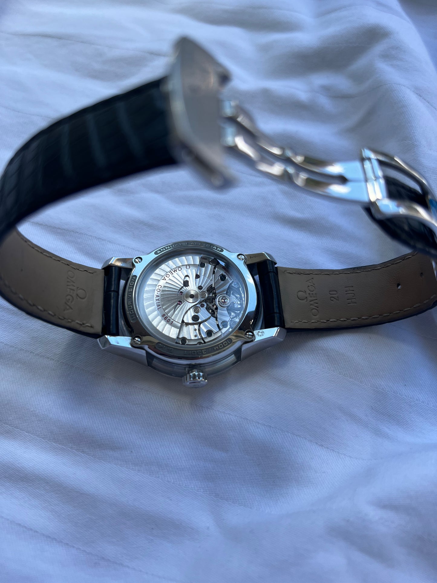 Omega De Ville Hour Vision 431.33.41.22.06.001