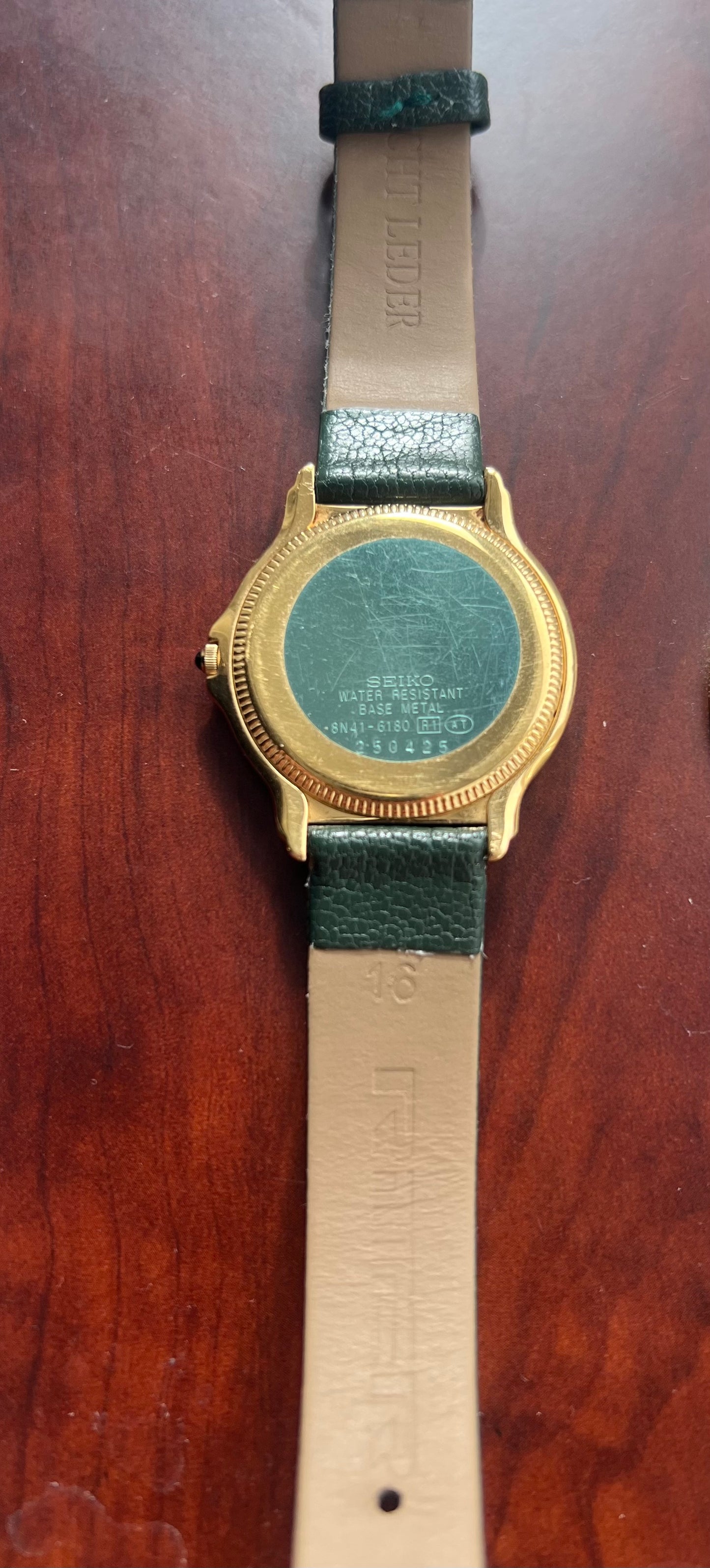 Seiko Dolce Gold 8N41-6189 – Vintage Approx. 1990s