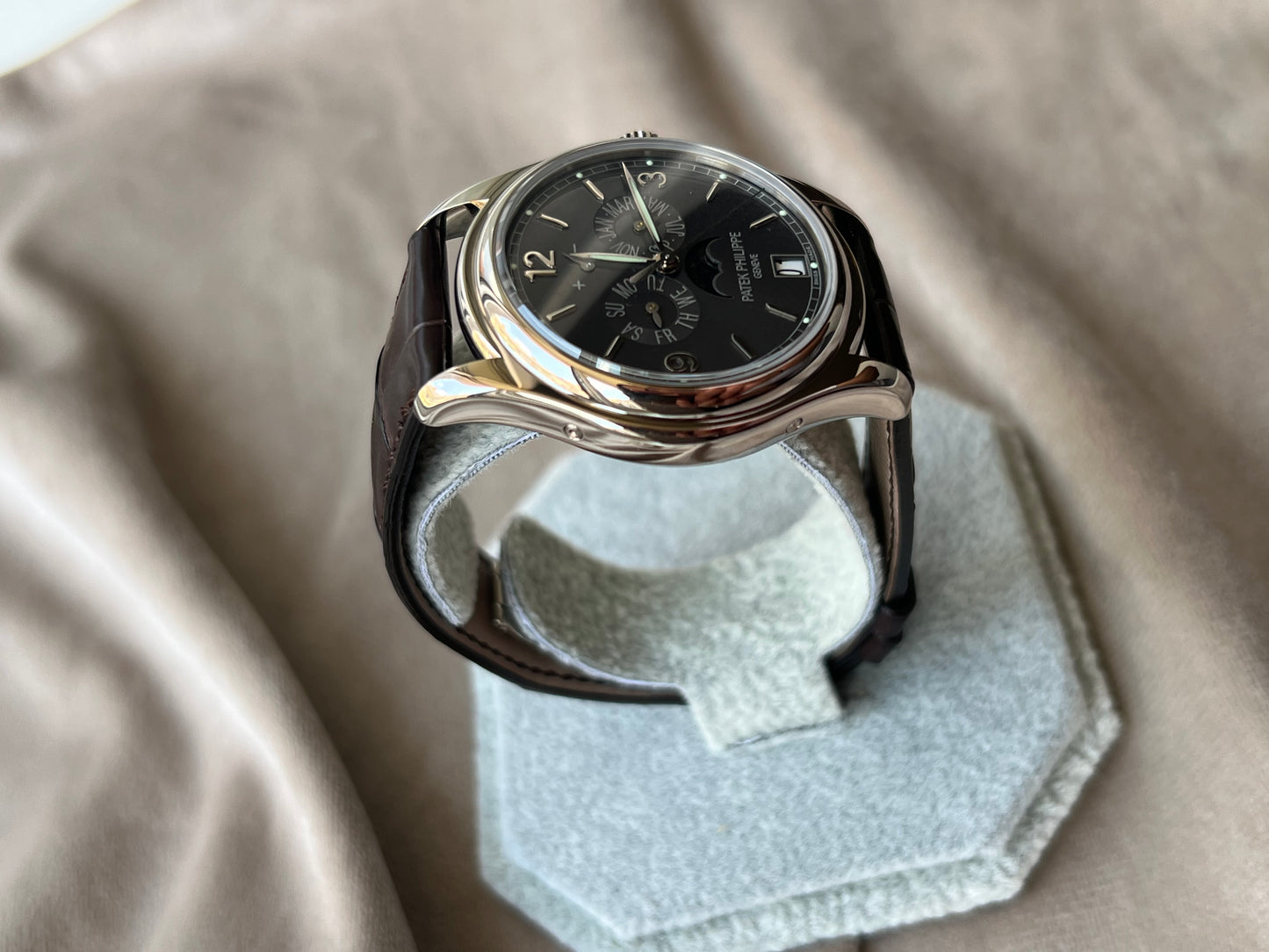 Patek Philippe Annual Calendar 5146G-010